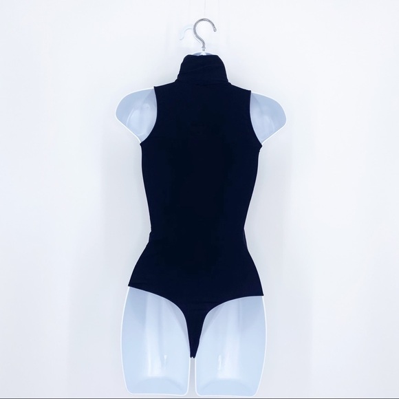 Commando Bodysuit Womens One Size Black Ballet Turtleneck Sleeveless Thong NEW - Picture 2 of 10